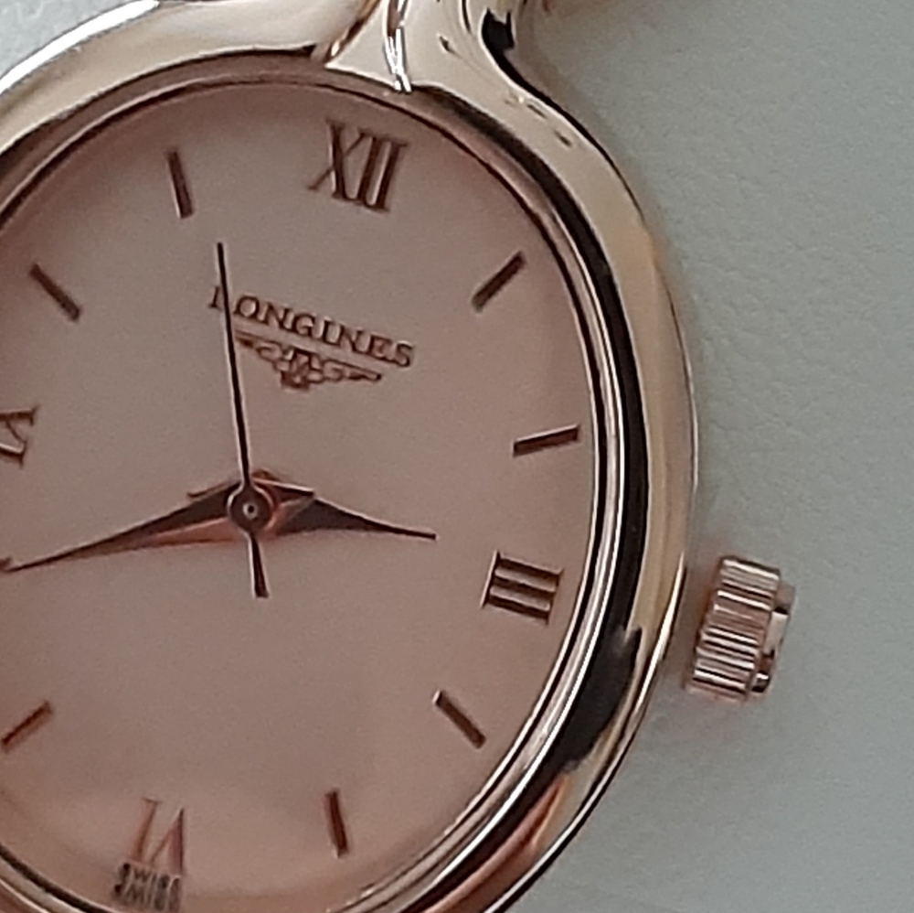Ladies Watch. Brand New In Box - Picture 12 of 14